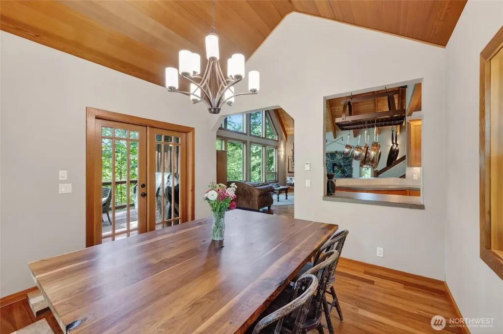 8574 Mount Baker Highway Deming WA 98244