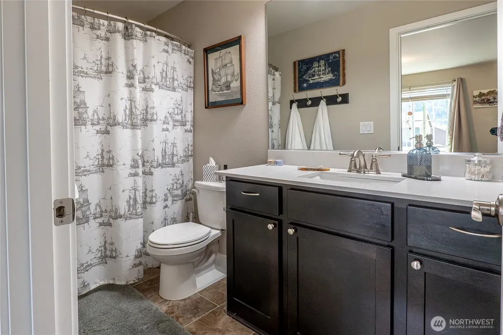 963 Bondgard Avenue E Enumclaw WA 98022