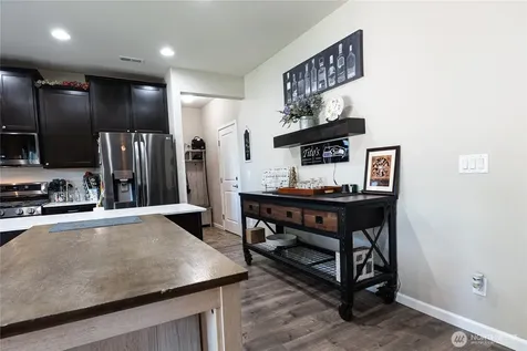 963 Bondgard Avenue E Enumclaw WA 98022