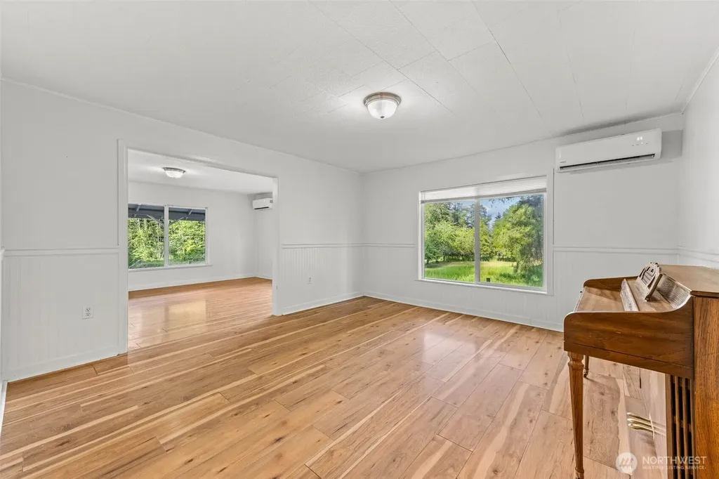 172 S Bank Road Elma WA 98541