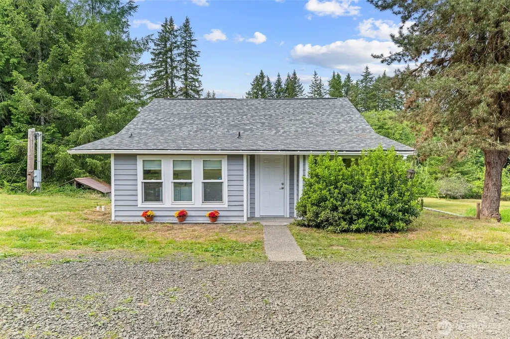 172 S Bank Road Elma WA 98541