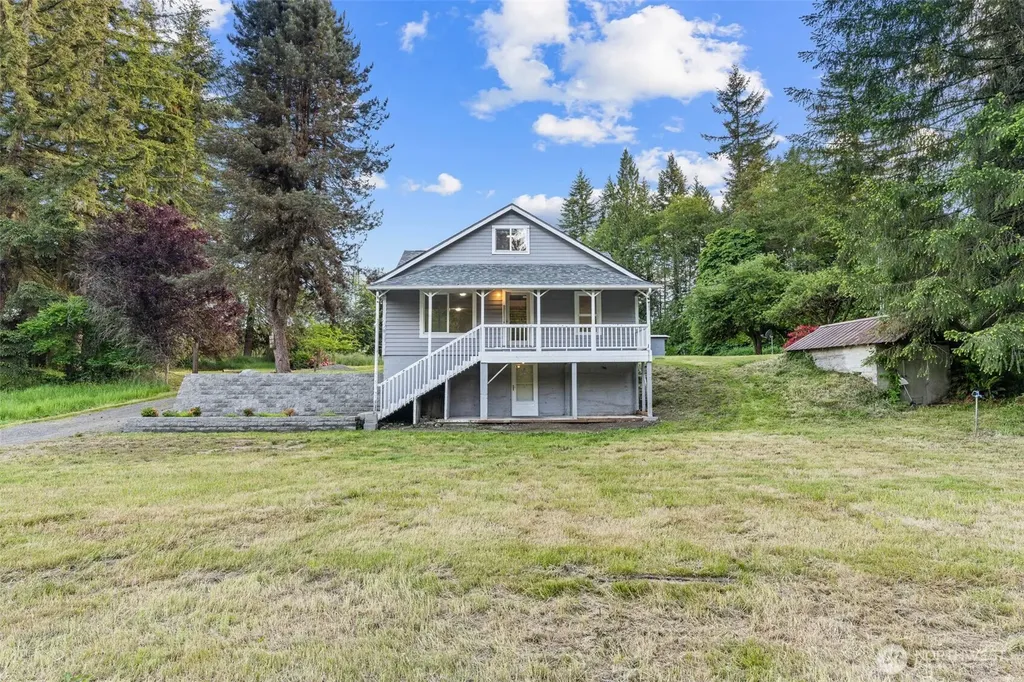 172 S Bank Road Elma WA 98541