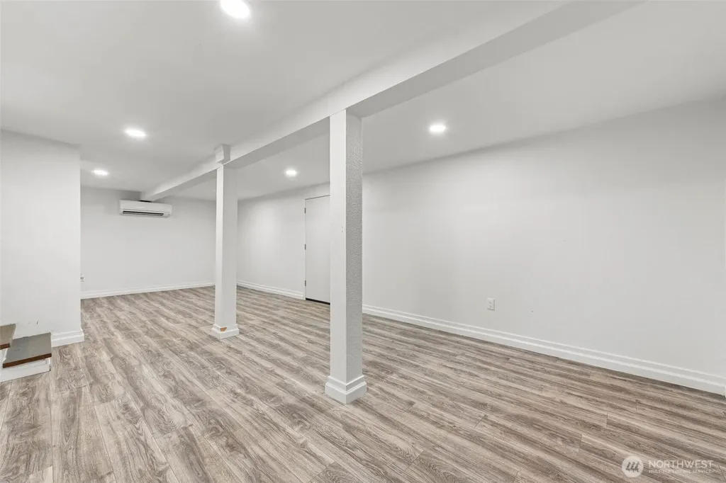 172 S Bank Road Elma WA 98541