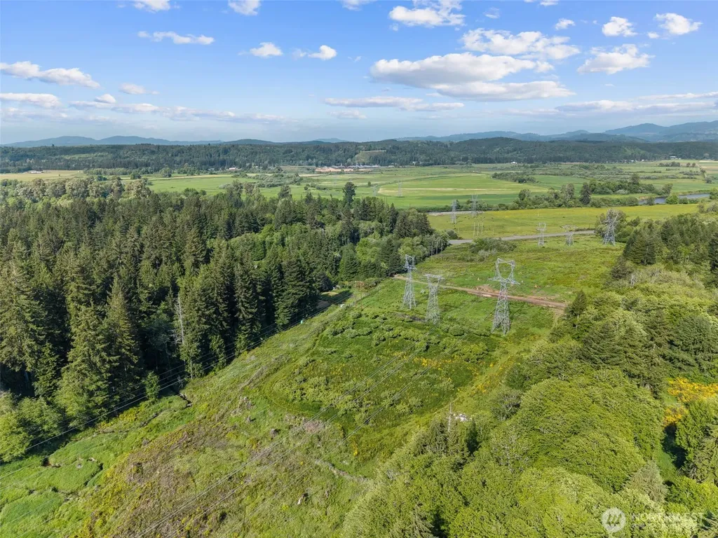 172 S Bank Road Elma WA 98541