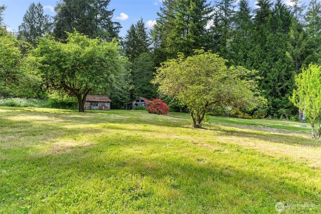 172 S Bank Road Elma WA 98541