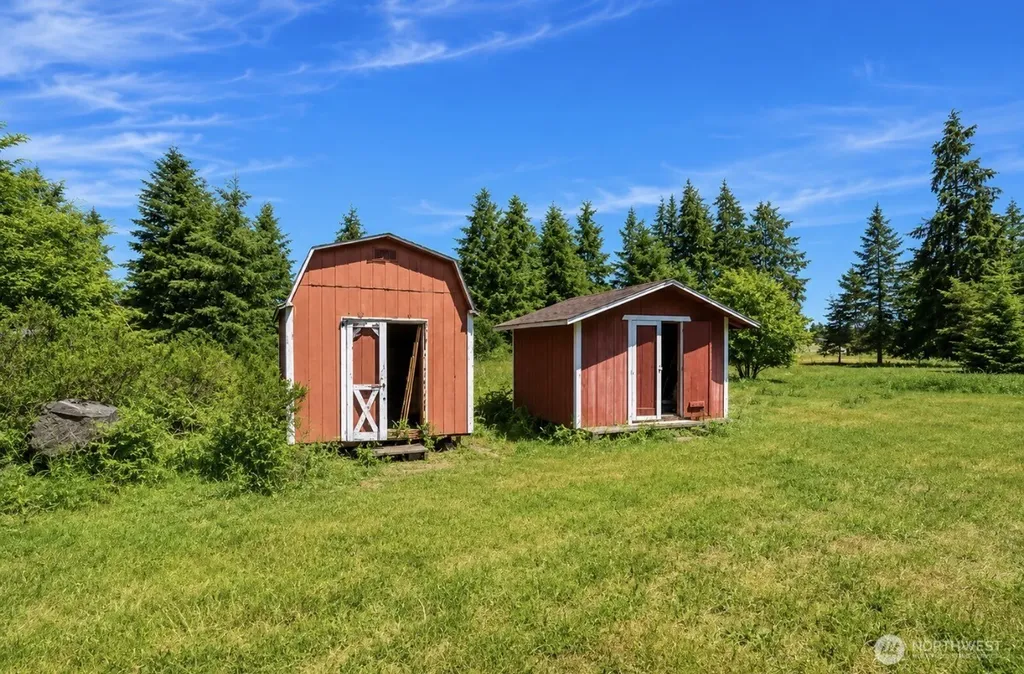 17002 Weaver Lane SW Rochester WA 98579