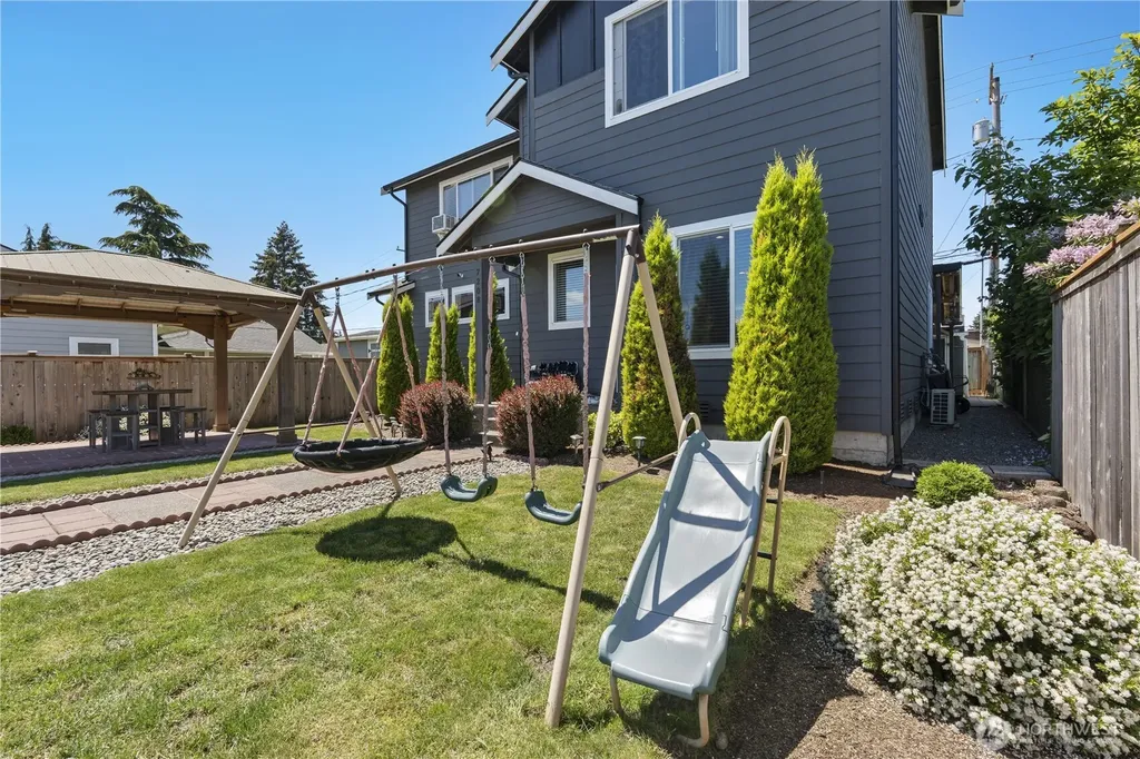 7208 S Oakes Street Tacoma WA 98409