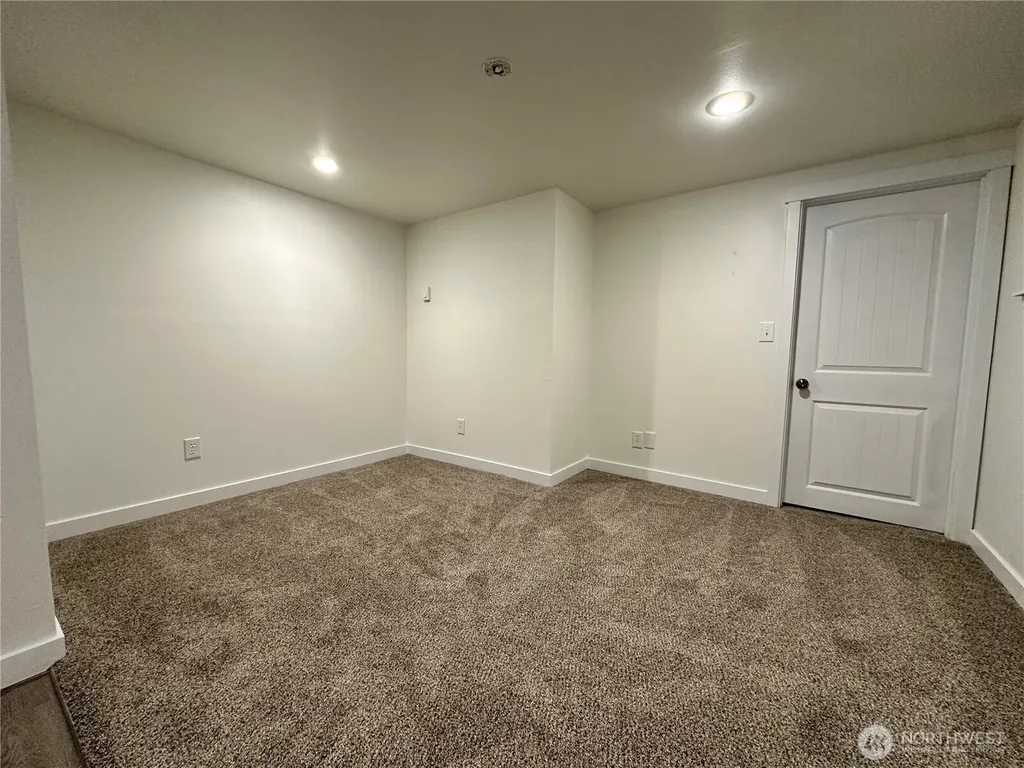 341 Bertha Avenue Bremerton WA 98312