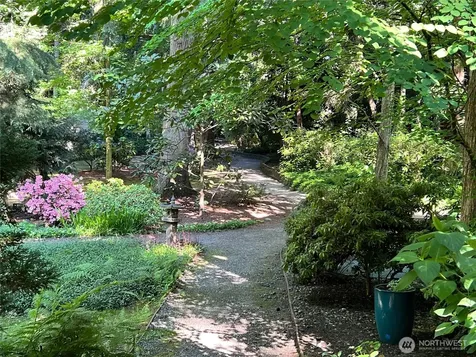 1684 152nd Avenue NE Bellevue WA 98007