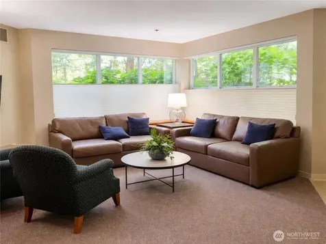 1684 152nd Avenue NE Bellevue WA 98007
