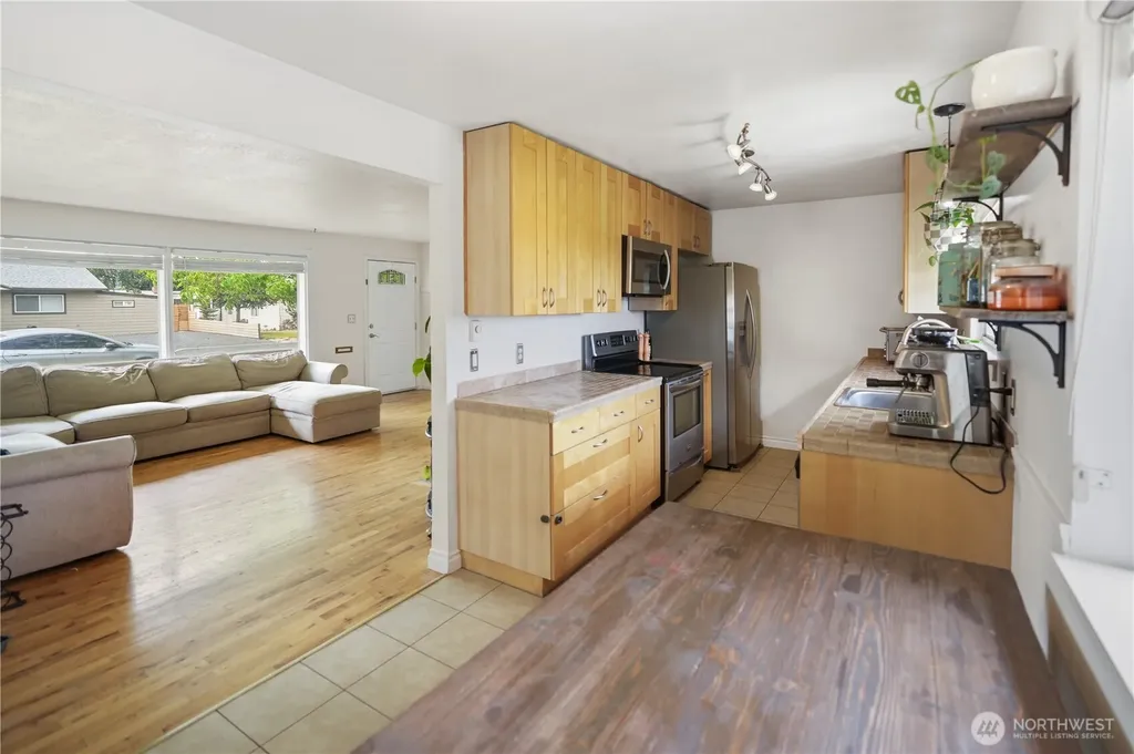 214 G Street NE Ephrata WA 98823