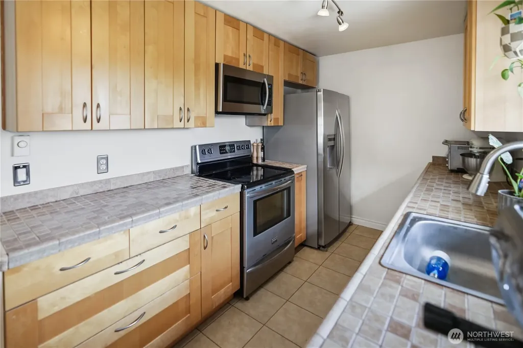 214 G Street NE Ephrata WA 98823