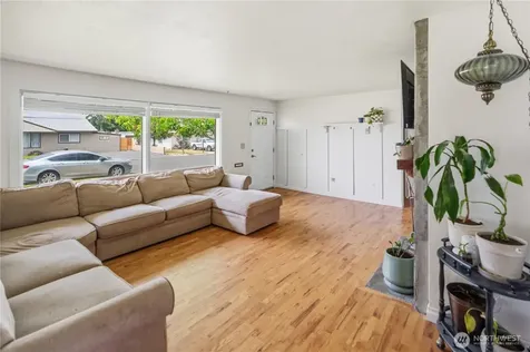 214 G Street NE Ephrata WA 98823
