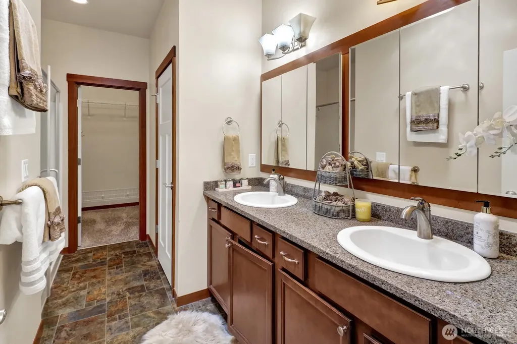 1515 Bryce Park Loop Lynden WA 98264