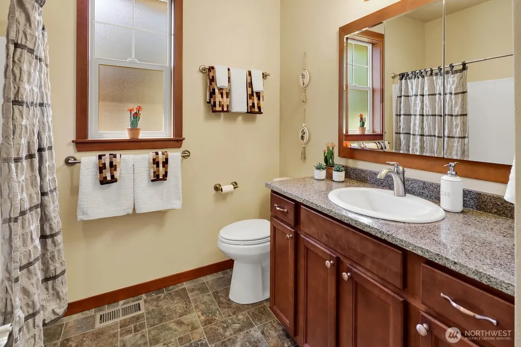 1515 Bryce Park Loop Lynden WA 98264