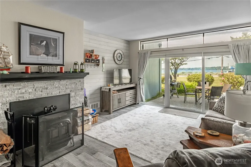 7806 Birch Bay Drive Blaine WA 98230