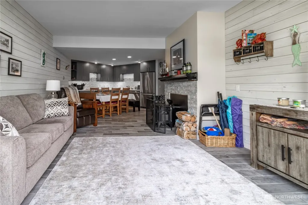 7806 Birch Bay Drive Blaine WA 98230