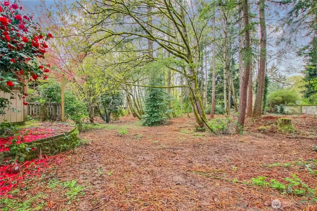 36529 6th Avenue SW Federal Way WA 98023