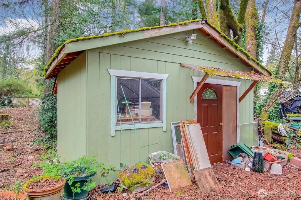 36529 6th Avenue SW Federal Way WA 98023