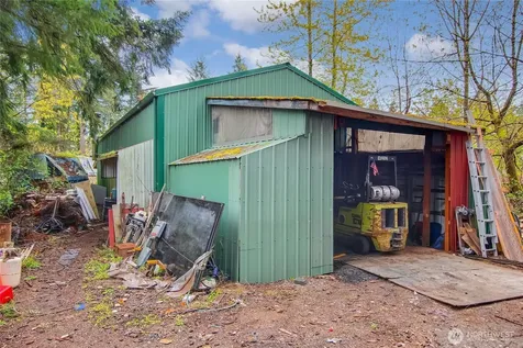 36529 6th Avenue SW Federal Way WA 98023