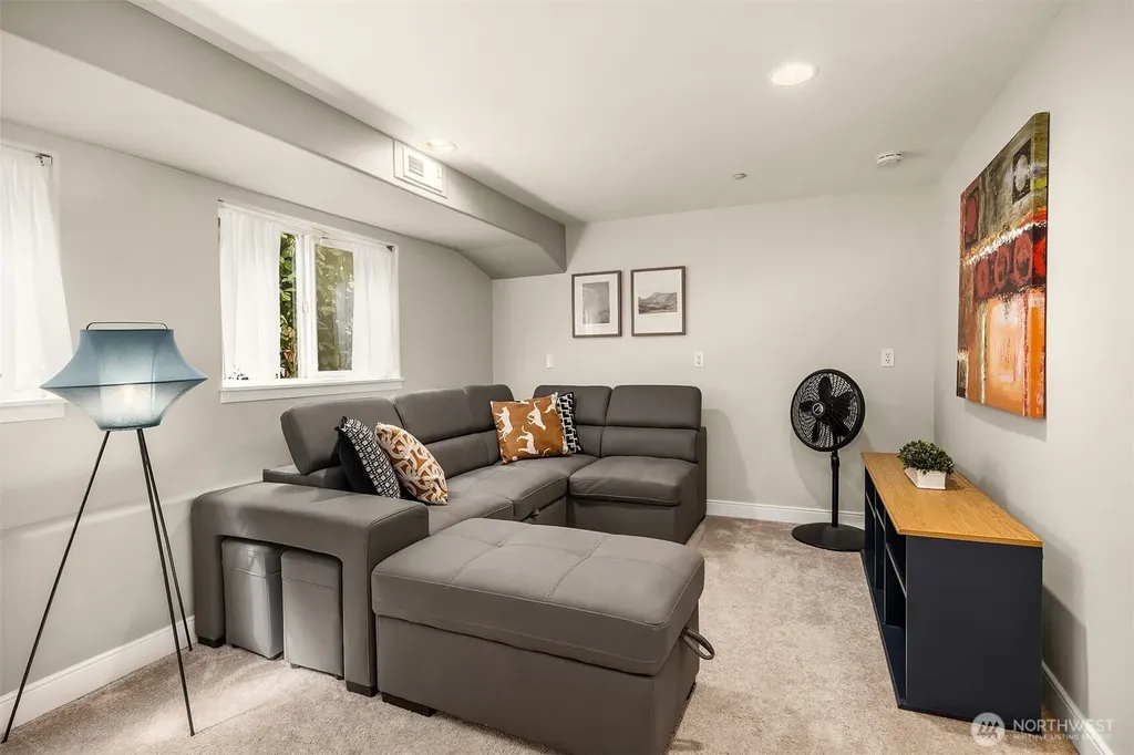 1100 N 31st Street Renton WA 98056