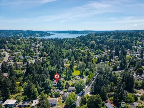 19616 61st Place NE Kenmore WA 98028