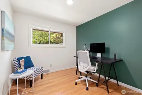 1018 NW 130th Street Seattle WA 98177