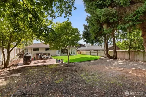 1018 NW 130th Street Seattle WA 98177