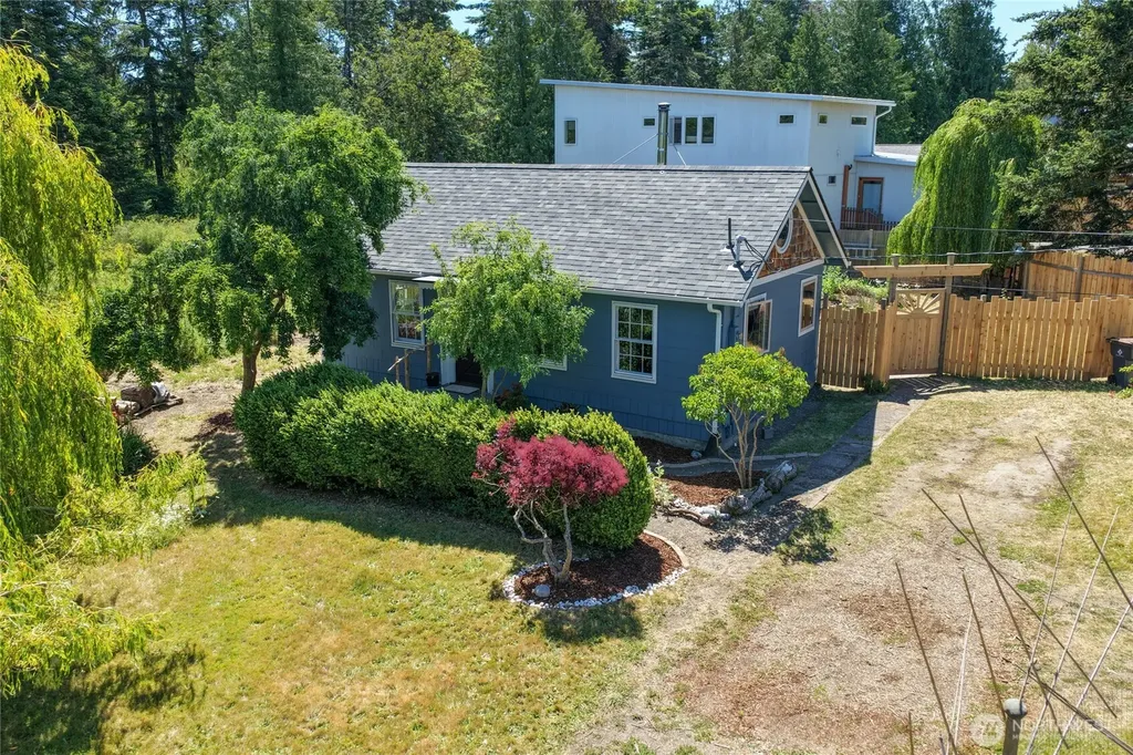 305 49th Street Port Townsend WA 98368