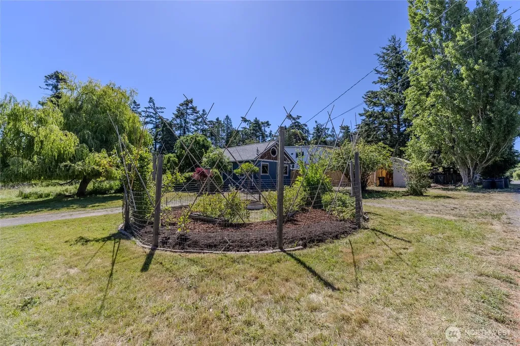 305 49th Street Port Townsend WA 98368