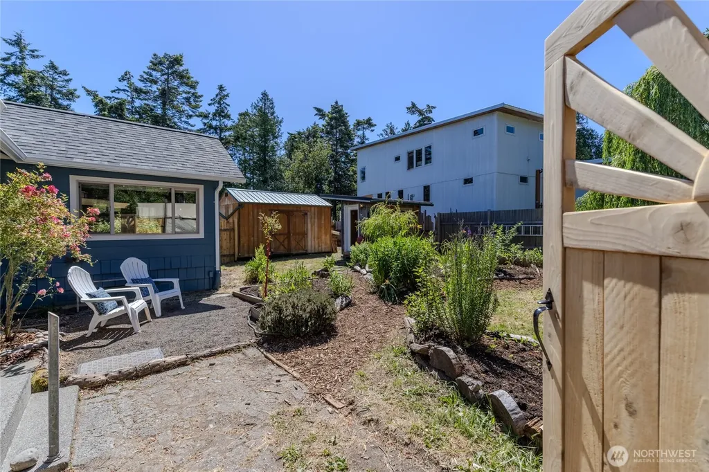 305 49th Street Port Townsend WA 98368