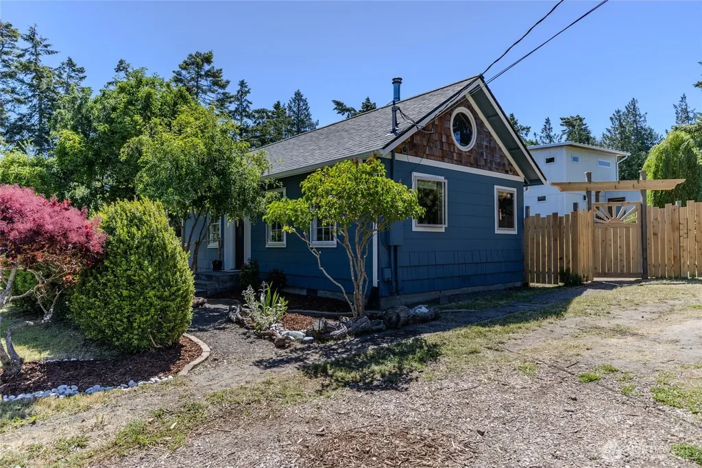 305 49th Street Port Townsend WA 98368