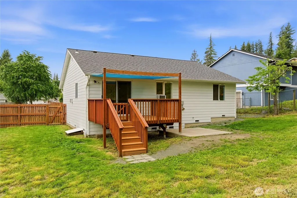 902 Fir Avenue Sultan WA 98294