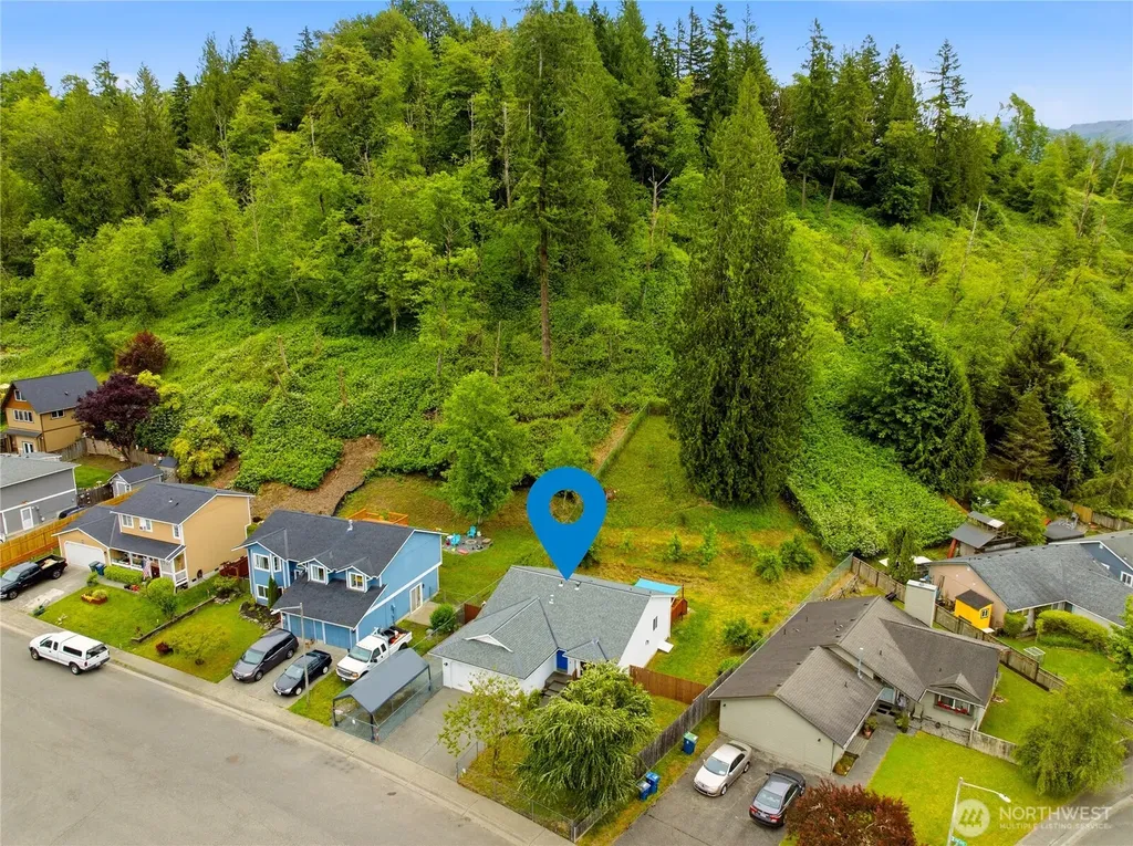 902 Fir Avenue Sultan WA 98294