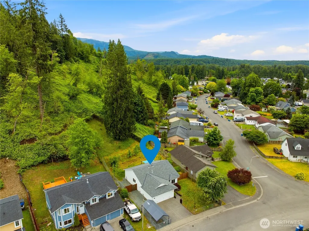 902 Fir Avenue Sultan WA 98294