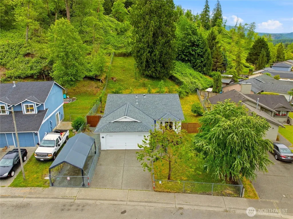 902 Fir Avenue Sultan WA 98294