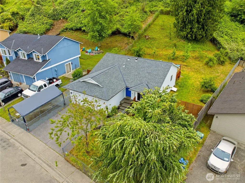 902 Fir Avenue Sultan WA 98294