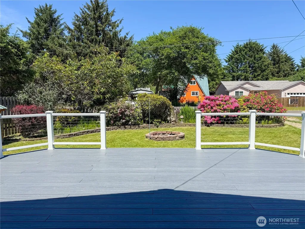 171 Jib Street NW Ocean Shores WA 98569