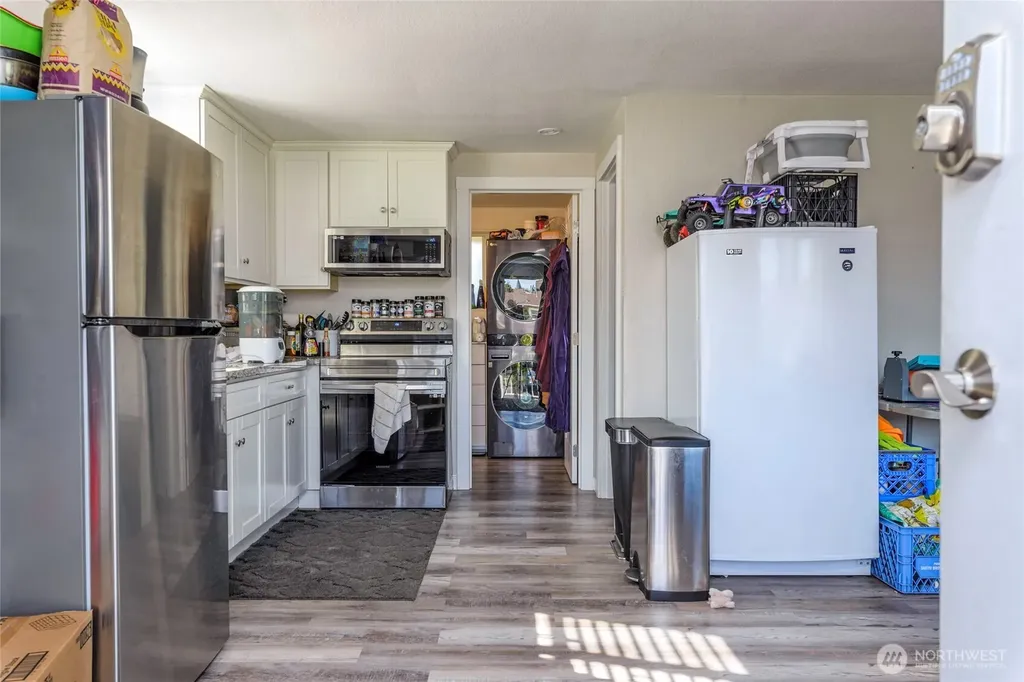 102 9th Street SW Puyallup WA 98371