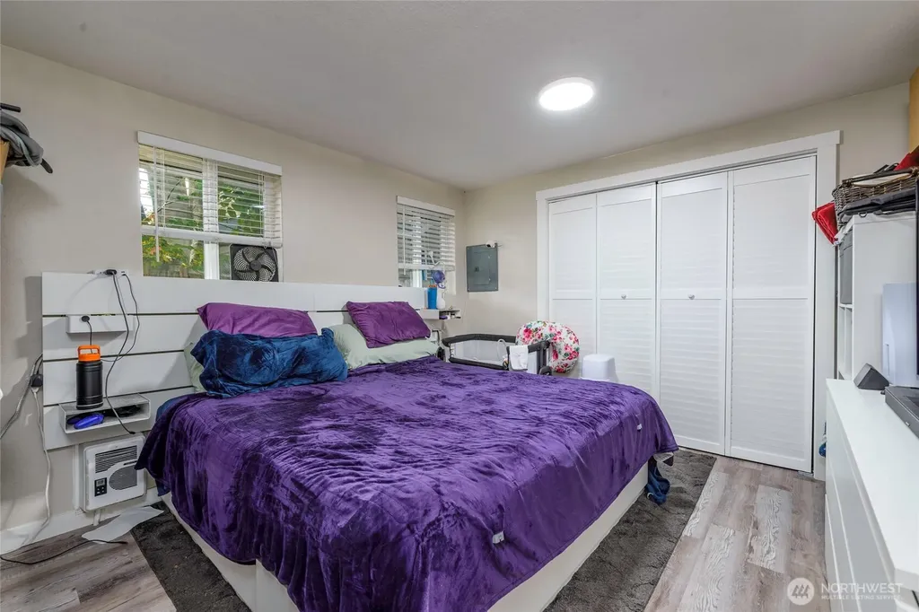 102 9th Street SW Puyallup WA 98371