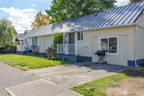 102 9th Street SW Puyallup WA 98371