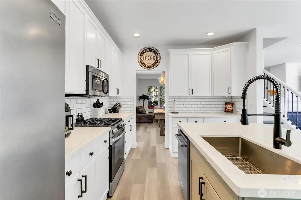 4784 Bridgeport Place Mukilteo WA 98275