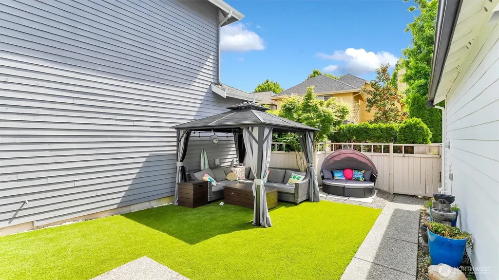 4784 Bridgeport Place Mukilteo WA 98275