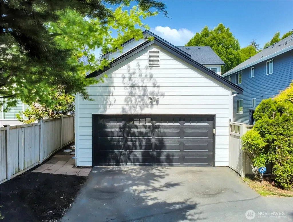 4784 Bridgeport Place Mukilteo WA 98275