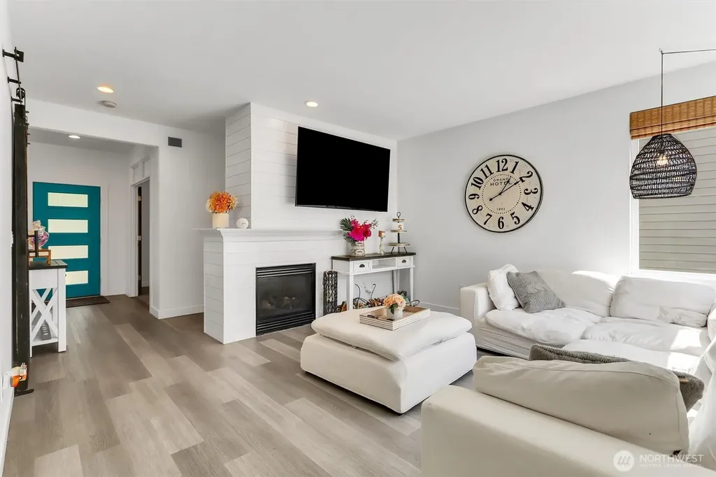 4784 Bridgeport Place Mukilteo WA 98275