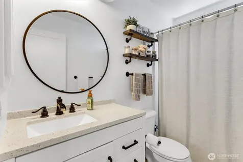 4784 Bridgeport Place Mukilteo WA 98275
