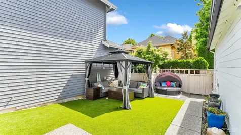4784 Bridgeport Place Mukilteo WA 98275