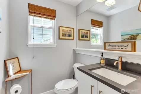 4784 Bridgeport Place Mukilteo WA 98275