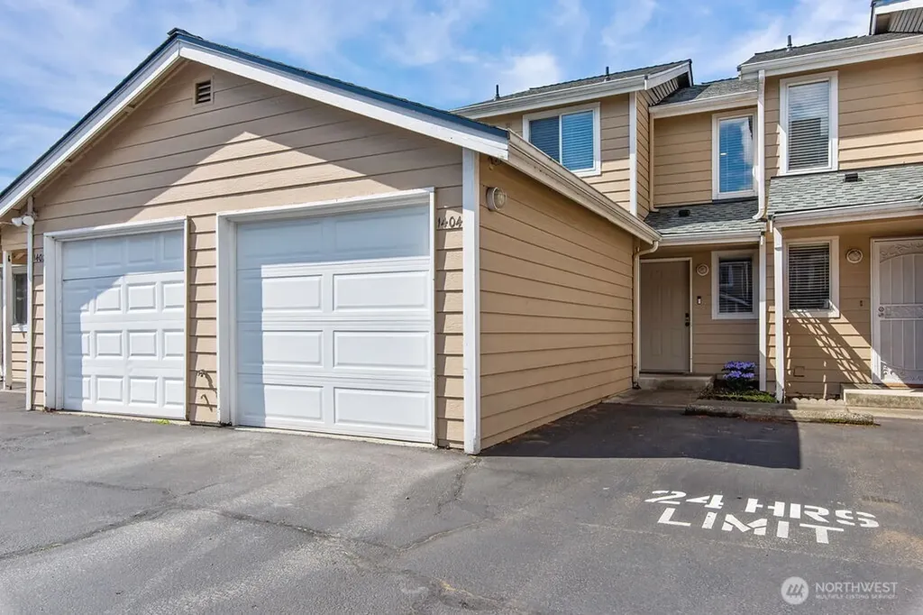 1404 S 308th Lane Federal Way WA 98003