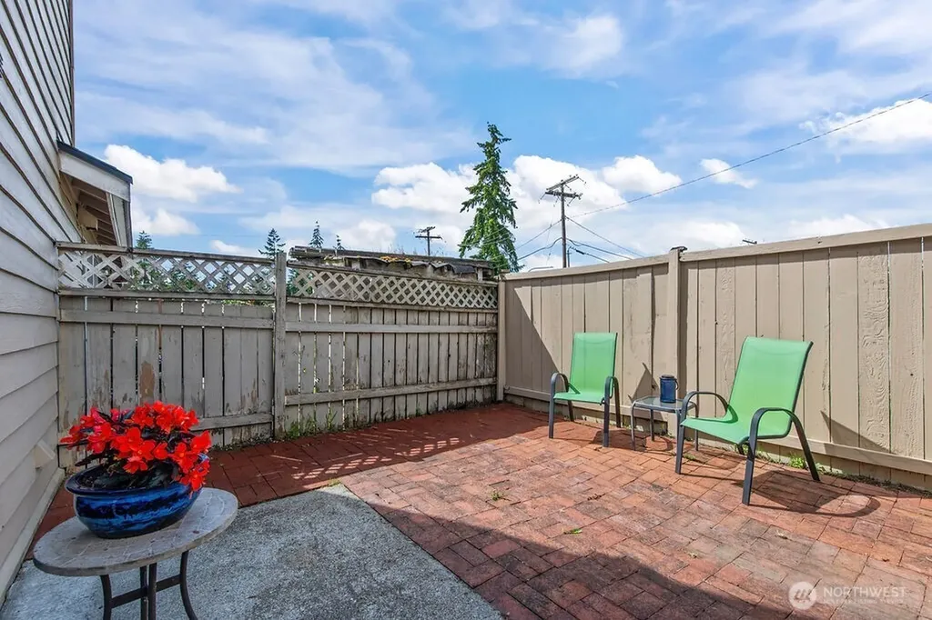 1404 S 308th Lane Federal Way WA 98003